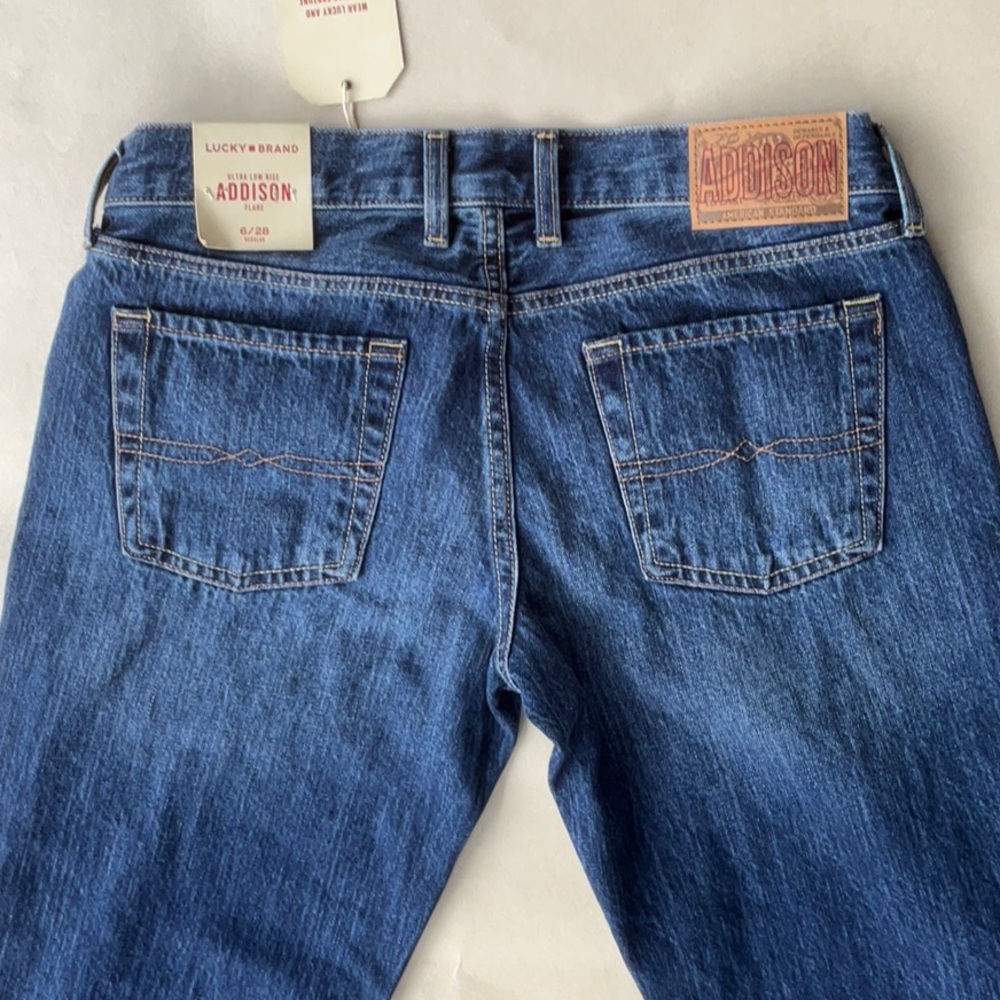 Lucky Brand flair jeans - Picture 7 of 10